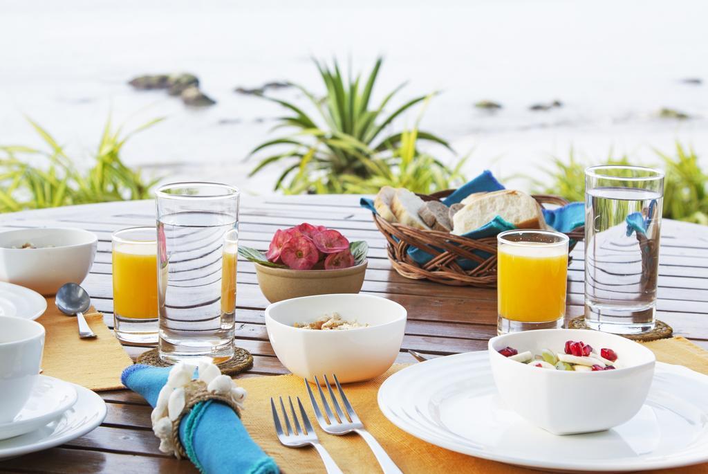 Ahilya By The Sea Hotel Nerul  Buitenkant foto
